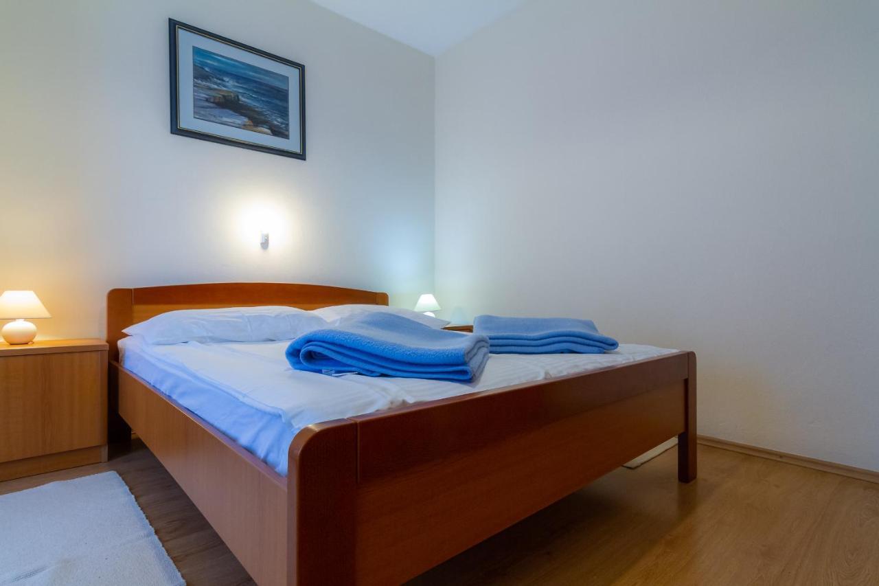 Apartman Haus Maja Banjol 外观 照片