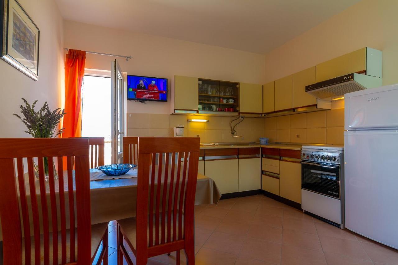 Apartman Haus Maja Banjol 外观 照片