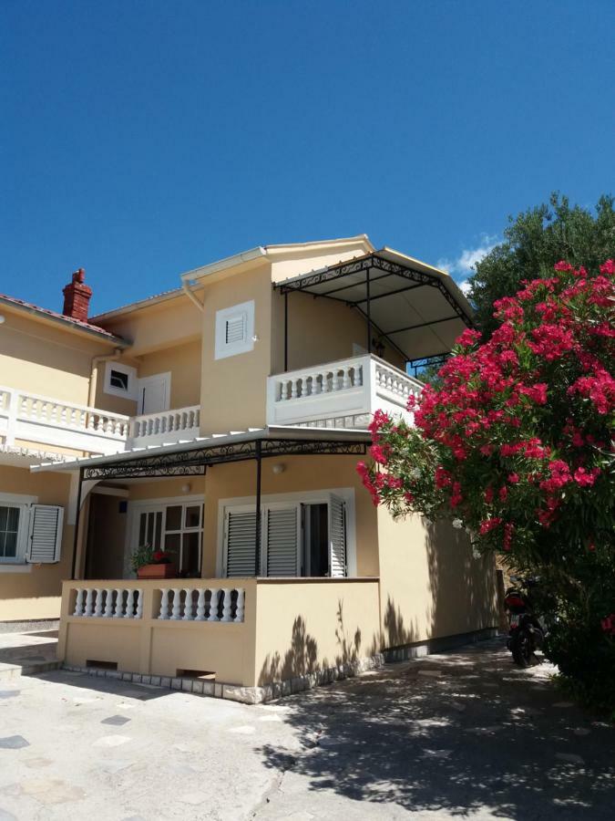 Apartman Haus Maja Banjol 外观 照片